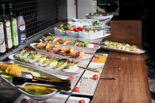 Bayjonn Hotel & Restaurant