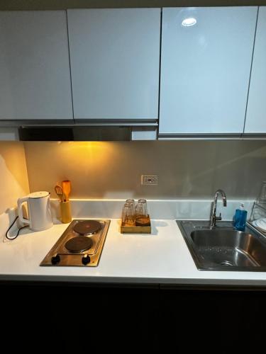 Hygge home with Ayala CBD Makati view! NEW