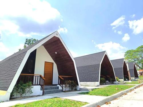 Aurora Villas And Cabin Resort