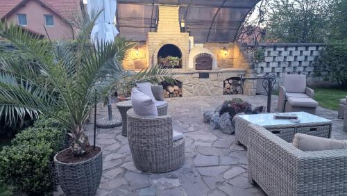 Villa Westfalia Guesthouse & Restaurant
