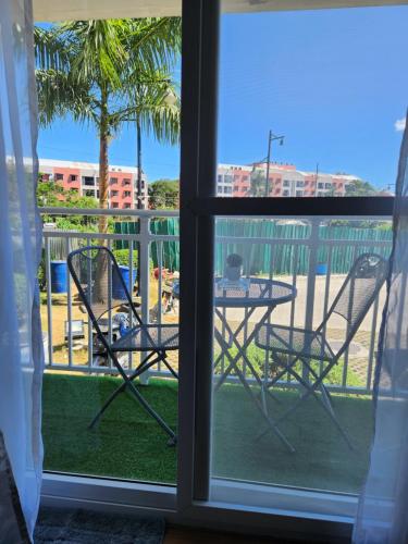 Condo Azur Suites A125 Amani Resorts Residences , 5 minutes Airport, Netflix, Stylish, Cozy with Luxurious Swimming Pool