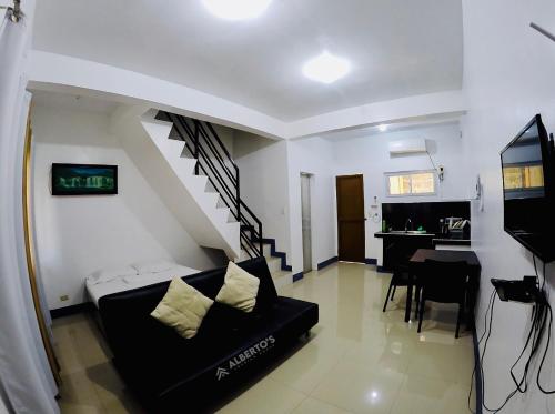 Alberto's Lodging House