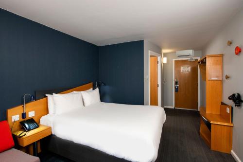 Holiday Inn Express Glasgow - City Centre Riverside