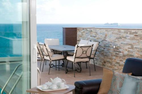 Quisisana Apartments - Cast Renting