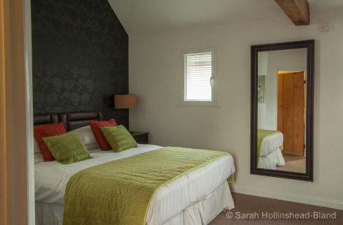 The Falcon At Hatton