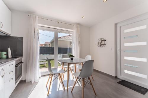 Bernie apartments with a pool