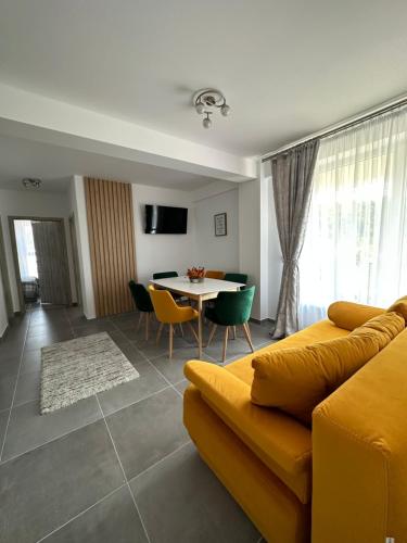 Apartamente Ariniș