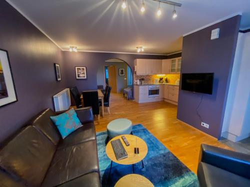 Bakki Hostel & Apartments