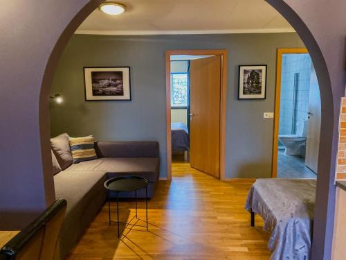 Bakki Hostel & Apartments