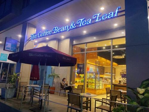 Luxury Studio in heart of Ortigas w/ swimming pool