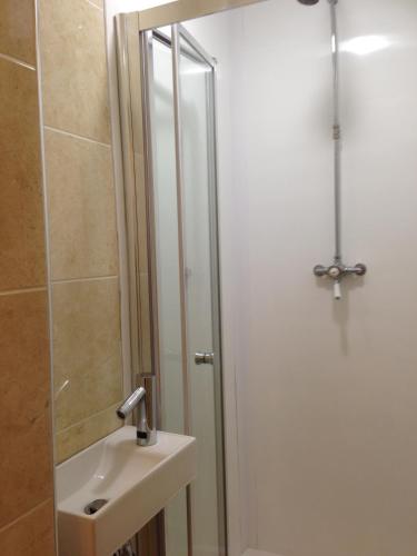 Onefam Waterloo Hostel London