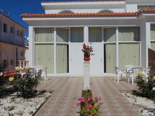 Eliofos Center