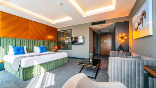 Hotel On7