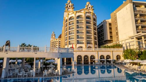 J'adore Deluxe Hotel & Spa