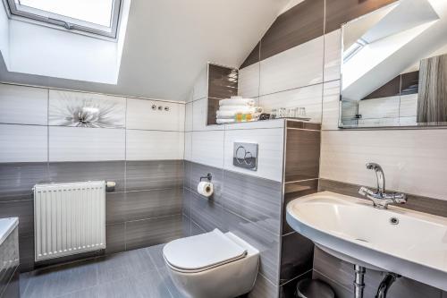 Elendris - Ubytování u kostela