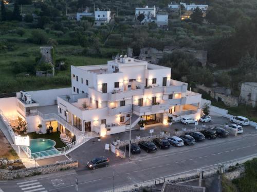 His Majesty Hotel