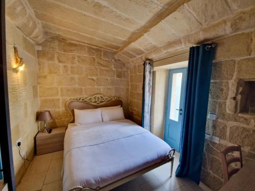 Ta' Pinu Bed And Breakfast