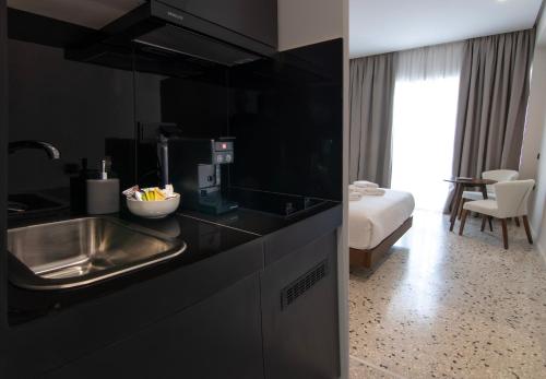 Mythodea Athens Suites