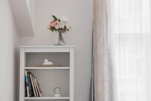 Apartments With The Lions