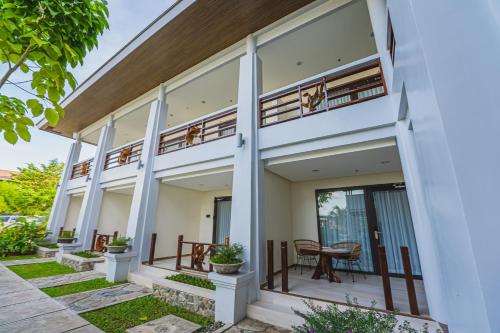 Ora Beach Resort