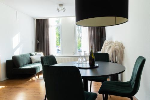 Frankendael Apartments Hotel