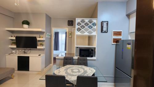 2BR NORTHPOINT CONDO FREE Airport Pick Up for 3 nights stay or more