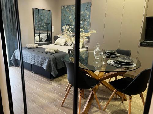 Urban Gem by Homebrain