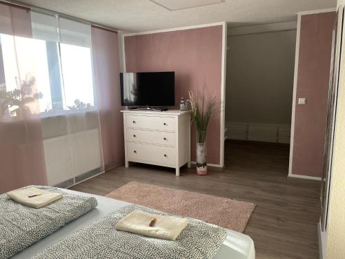 #2 Großes Zimmer mit Pool und Garten