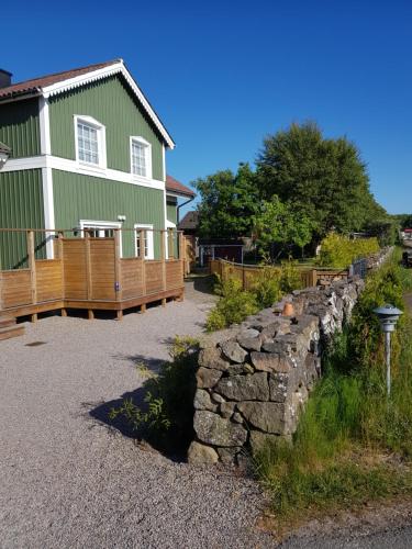 Vare 4 vandrarhem AB