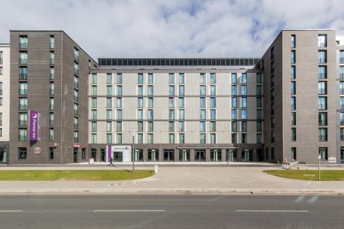 Premier Inn Frankfurt Messe Hotel