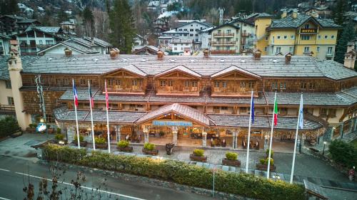 iH Hotels Mont Blanc