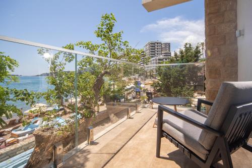 Boutique Hotel Shell