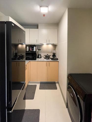 Amazing Unit and View in Uptown Parksuites BGC