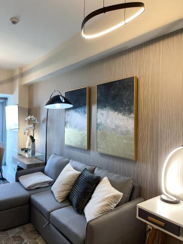 Amazing Unit and View in Uptown Parksuites BGC