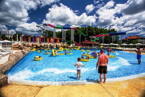 Cascadas Family Resort