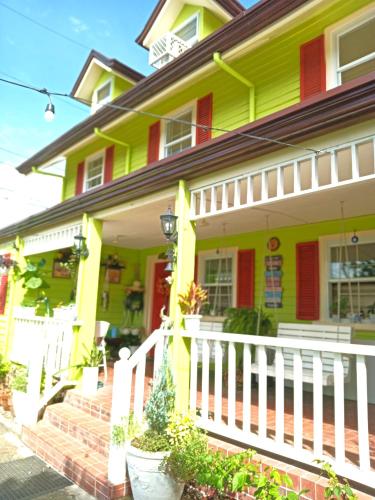 Madie's Place Guest House
