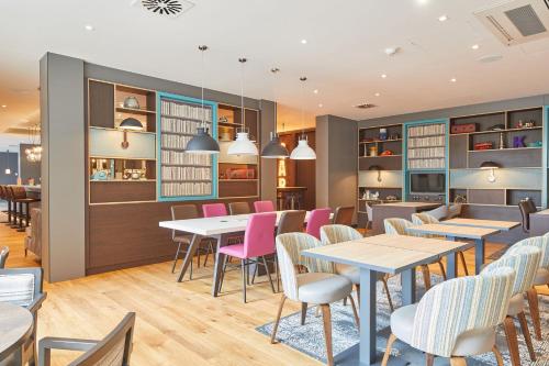 Premier Inn Karlsruhe City Am Wasserturm Hotel