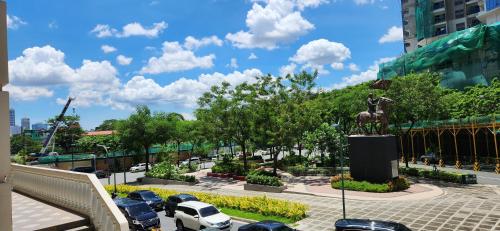 Casa Antonio At Uptown Parksuites Two