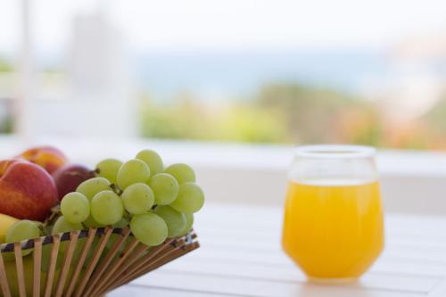 Sarantis Suites & Apartments