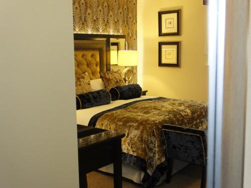 Old Mill Inn