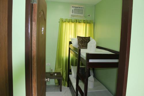 Filcan Hostel Coron