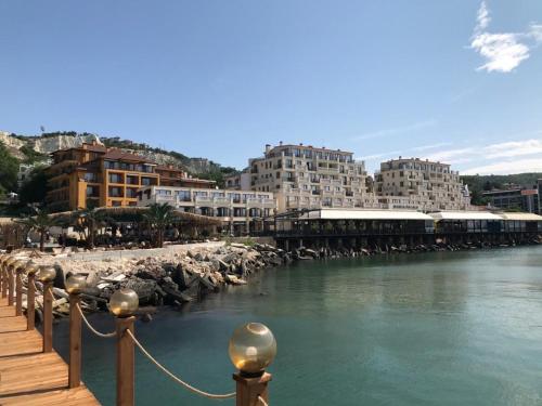 Supreme Beach Apartments