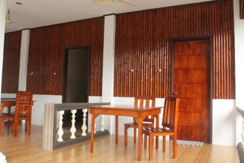 Maya Guest House - Sipaway Island