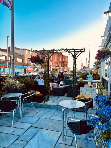 The Granville Hotel - Guest House