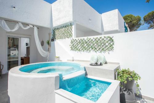 Casa Mikele by Sarikas Sea Side Suites
