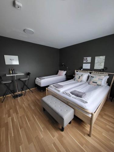 Grindavik Guesthouse self check in & out