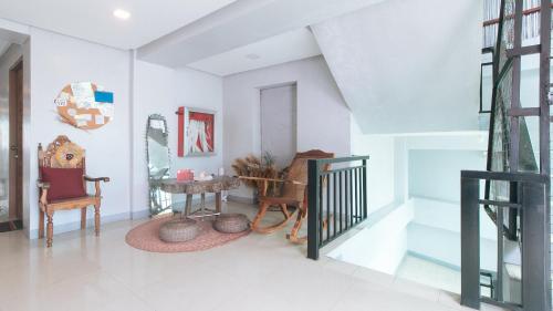 Budget Backpackers Transient House Near NAIA By RedDoorz