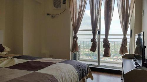 Infina Towers Affordable Staycation 8 units-2 BR