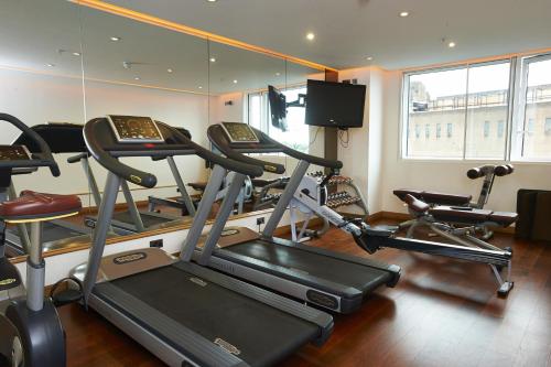 Pestana Chelsea Bridge