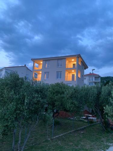 TwENty-Punat Apartments